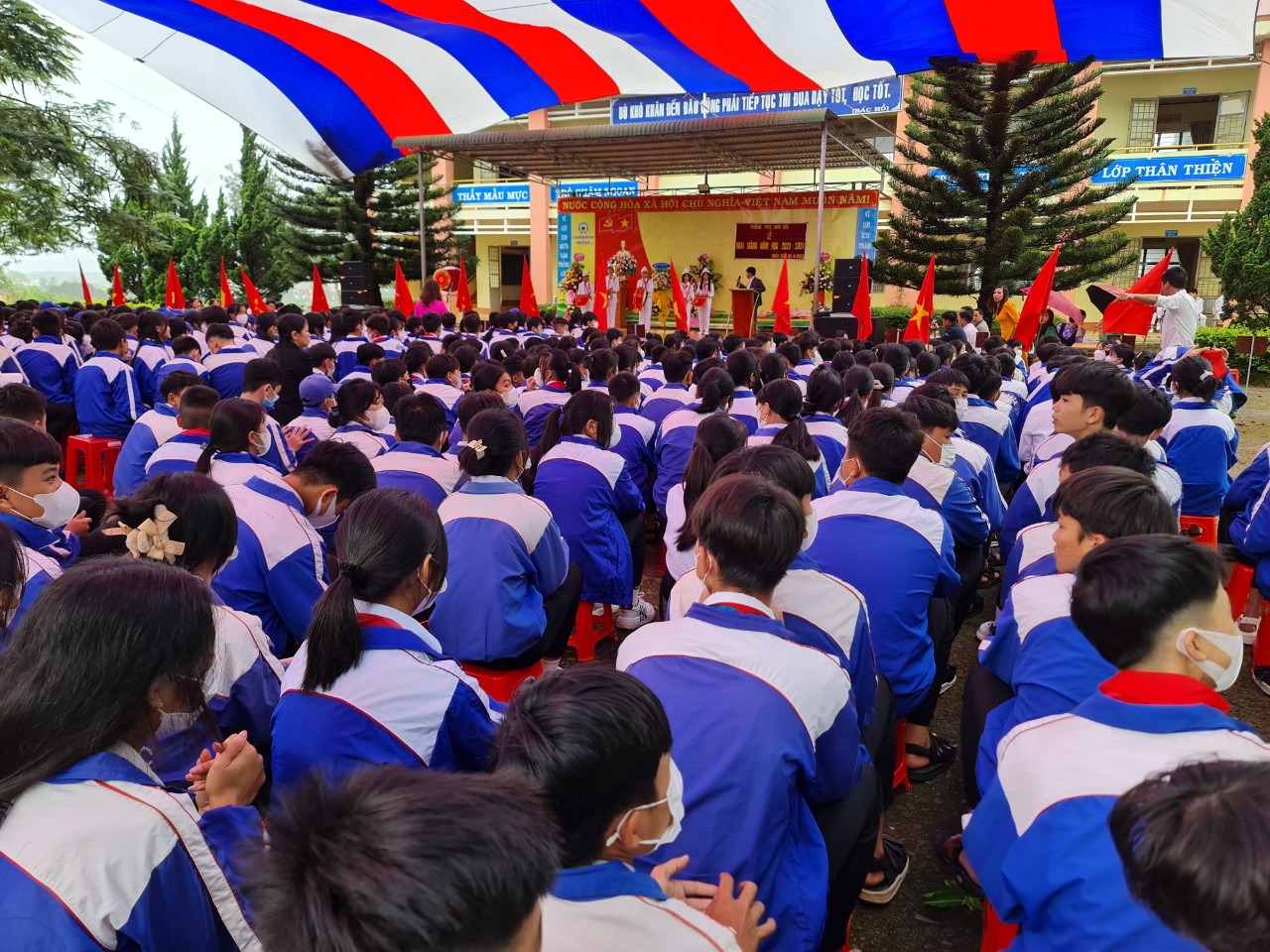 1-Khai-giang-2023-2024.jpg