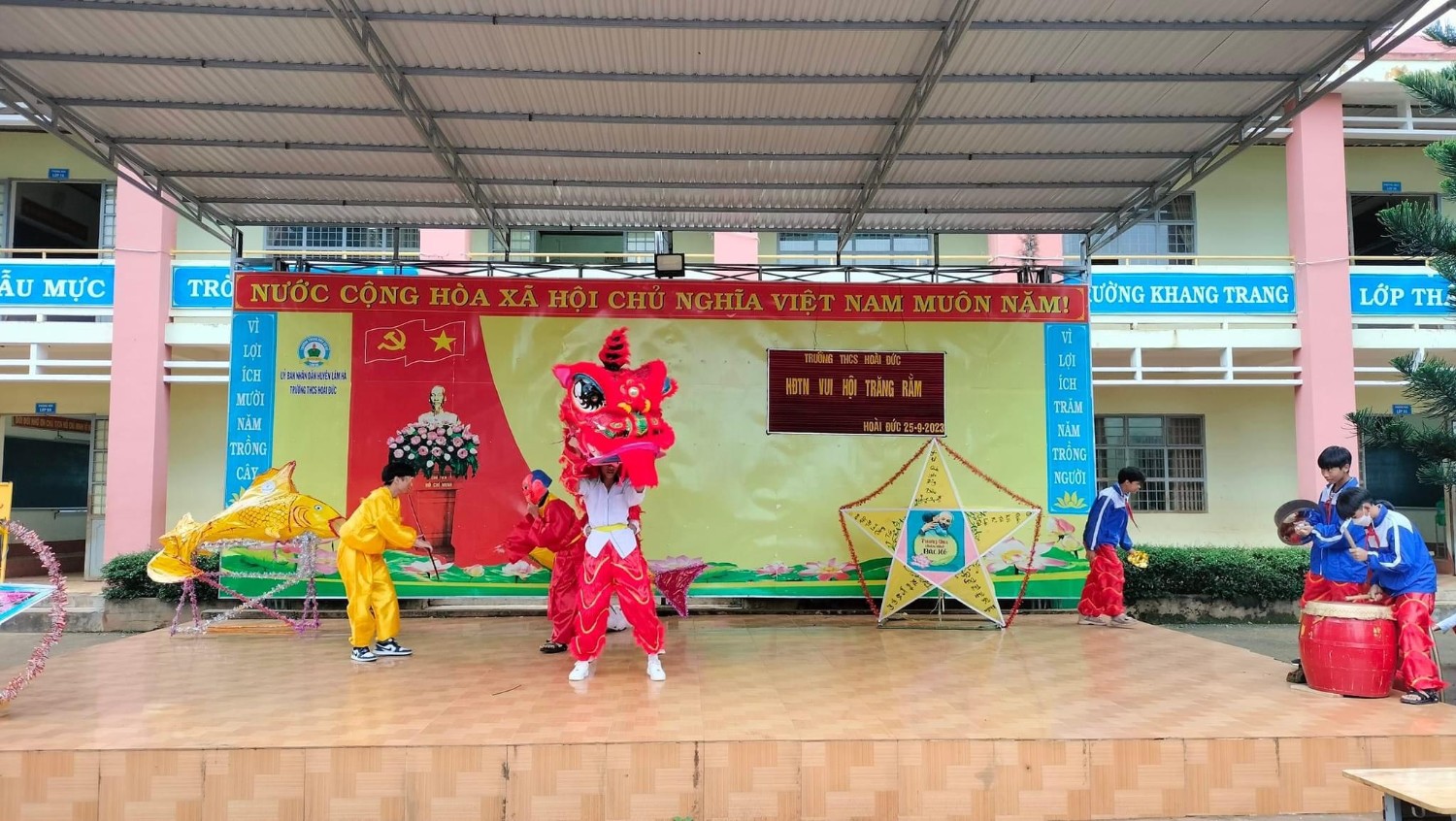 Trung-thu-2023-mua-lan.jpg