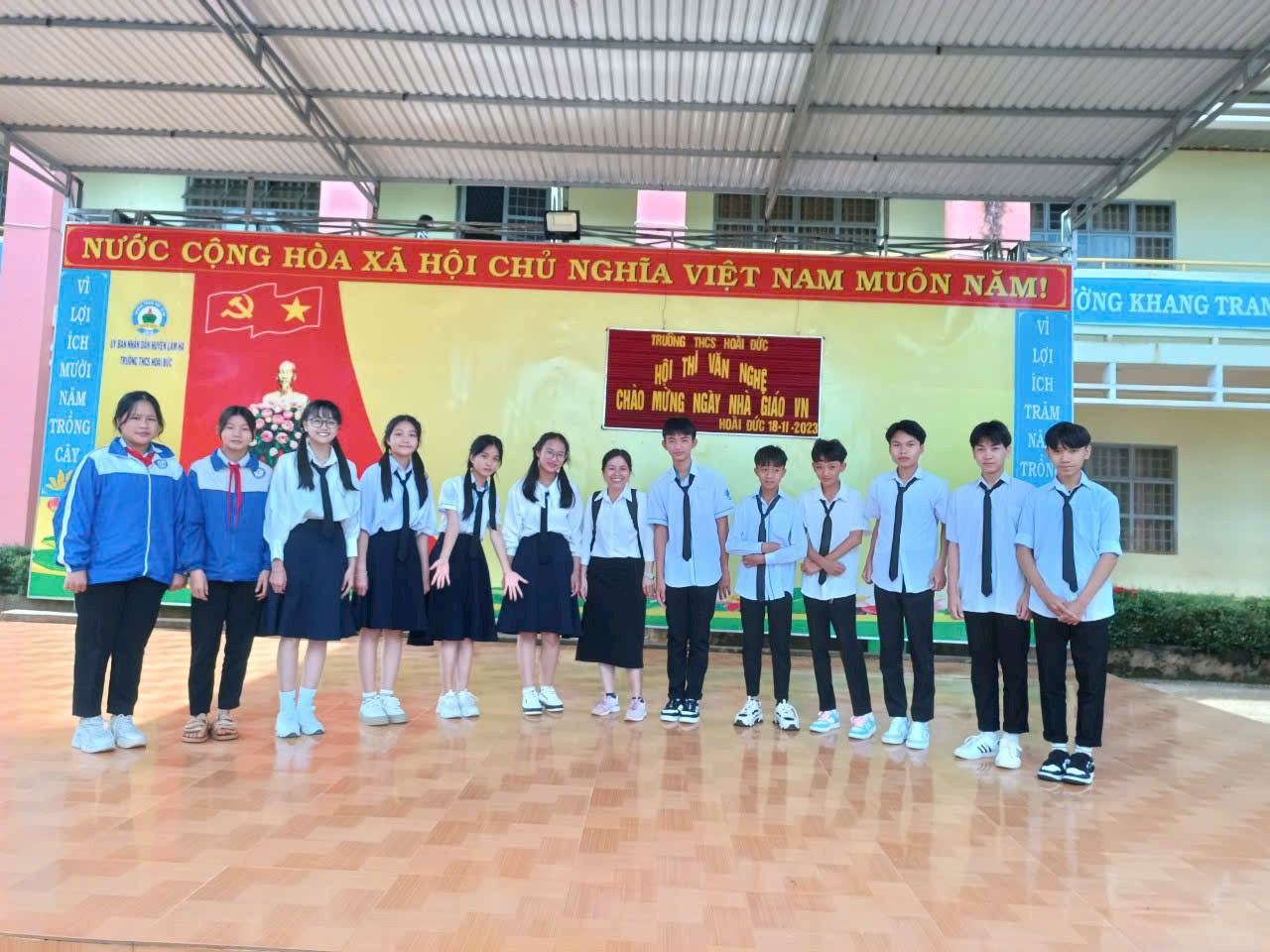 Van-nghe-Mung-ngay-20-11-2023.jpg